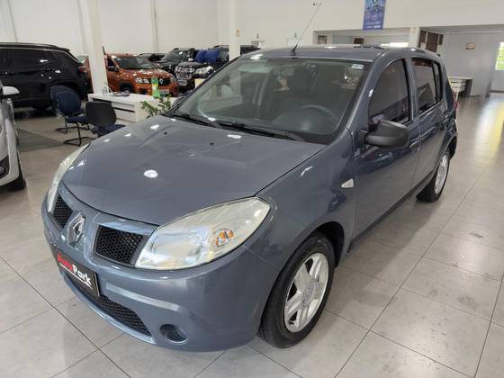 RENAULT SANDERO 1.6 EXPRESSION 8V FLEX 4P MANUAL RENAULT SANDERO 1.6 EXPRESSION 8V FLEX 4P MANUAL